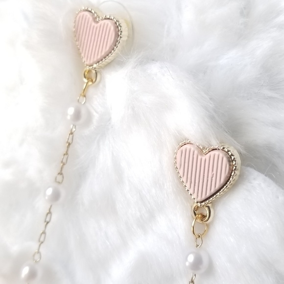 🍒NEW🍒 DANGLE HEARTS DROP EARRINGS - Picture 4 of 4